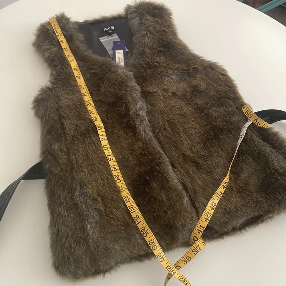 Apt9 Faux Fur Vest with Belt- two fasten hooks- size Small - Picture 9 of 9